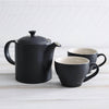 Le Creuset grand teapot